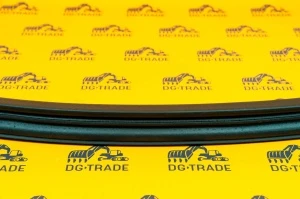 Уплотнение заднего стекла (нижнее) JCB 904/20260